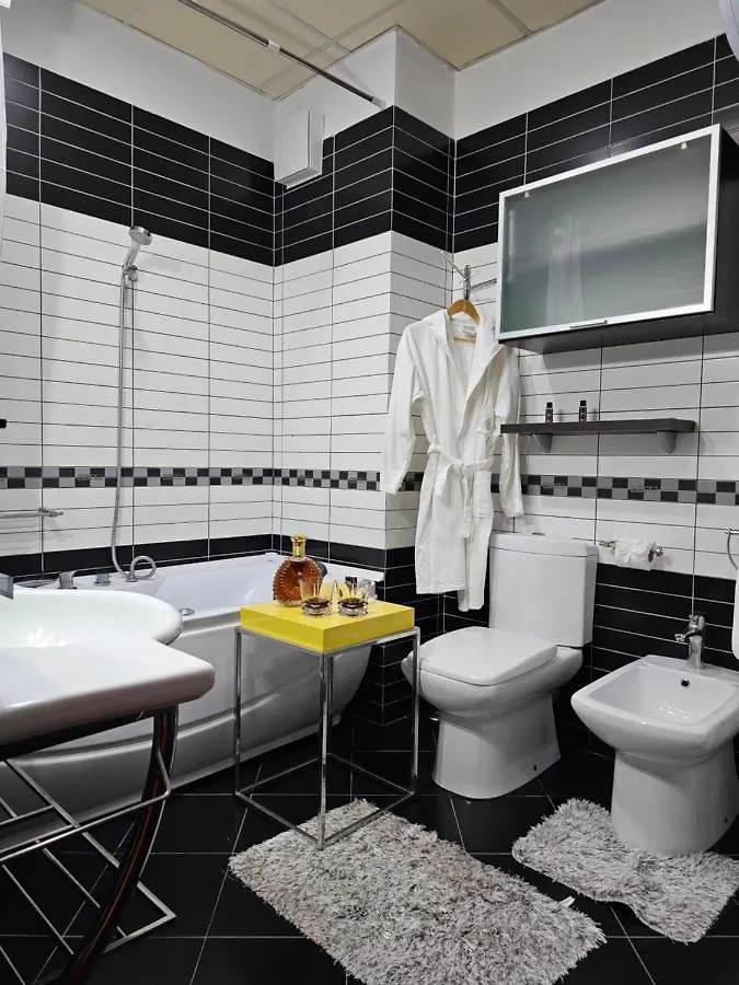 Center Apartment Easy_Luxury تيرانا
